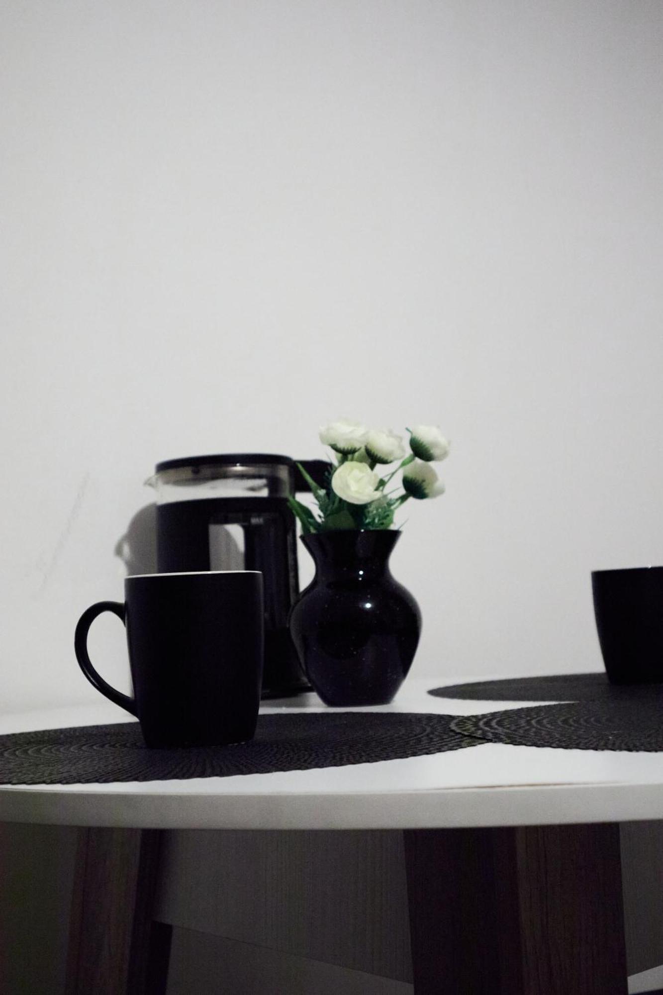 Sweet Vibe Hotel Алма Ата Екстериор снимка