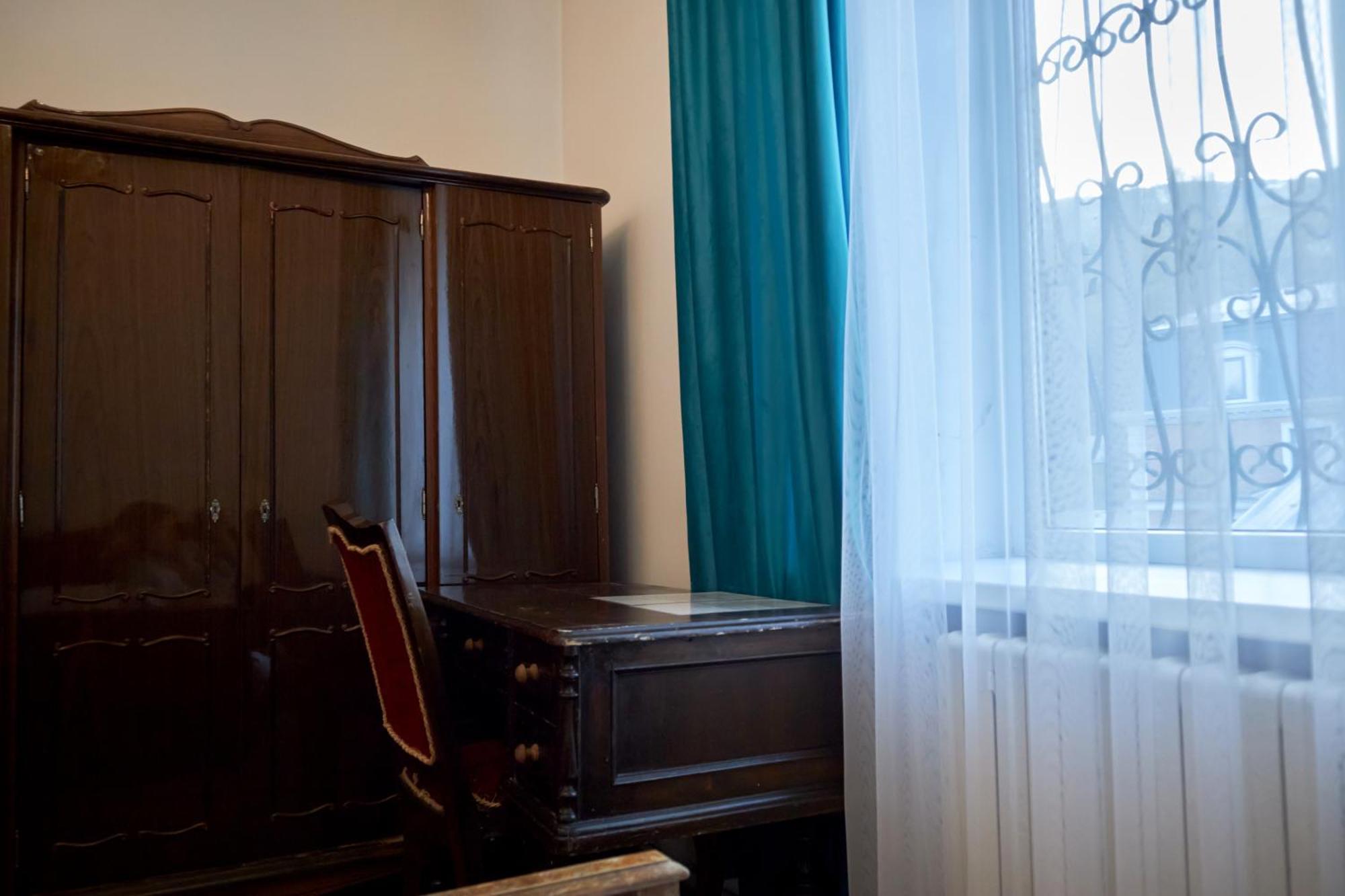 Sweet Vibe Hotel Алма Ата Екстериор снимка