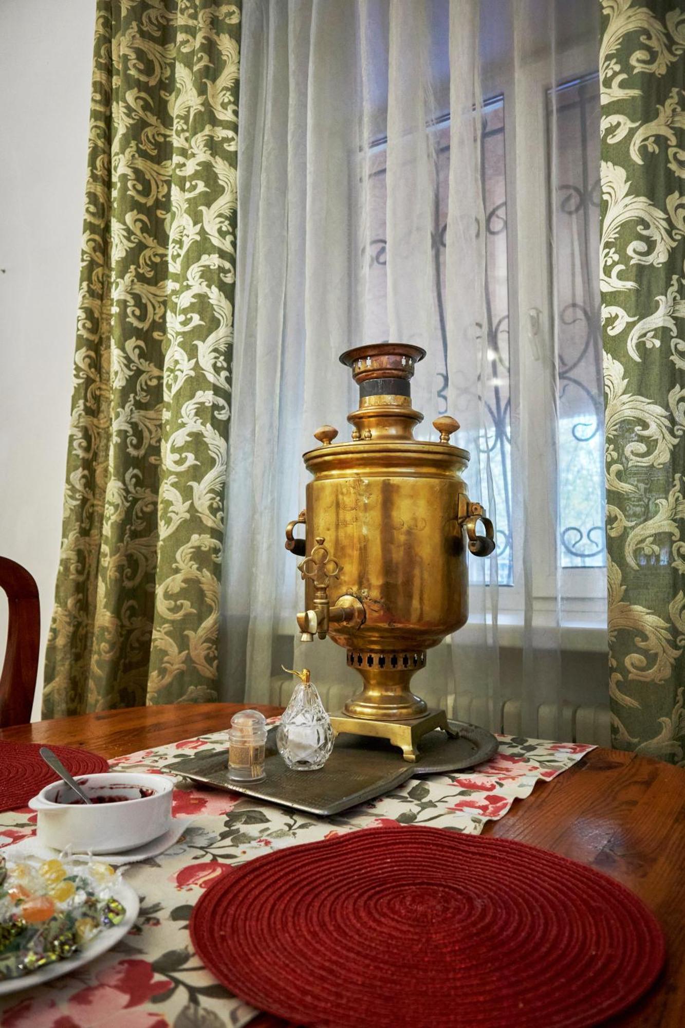 Sweet Vibe Hotel Алма Ата Екстериор снимка