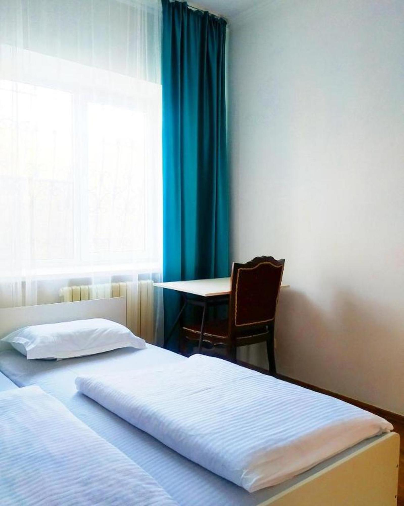 Sweet Vibe Hotel Алма Ата Екстериор снимка