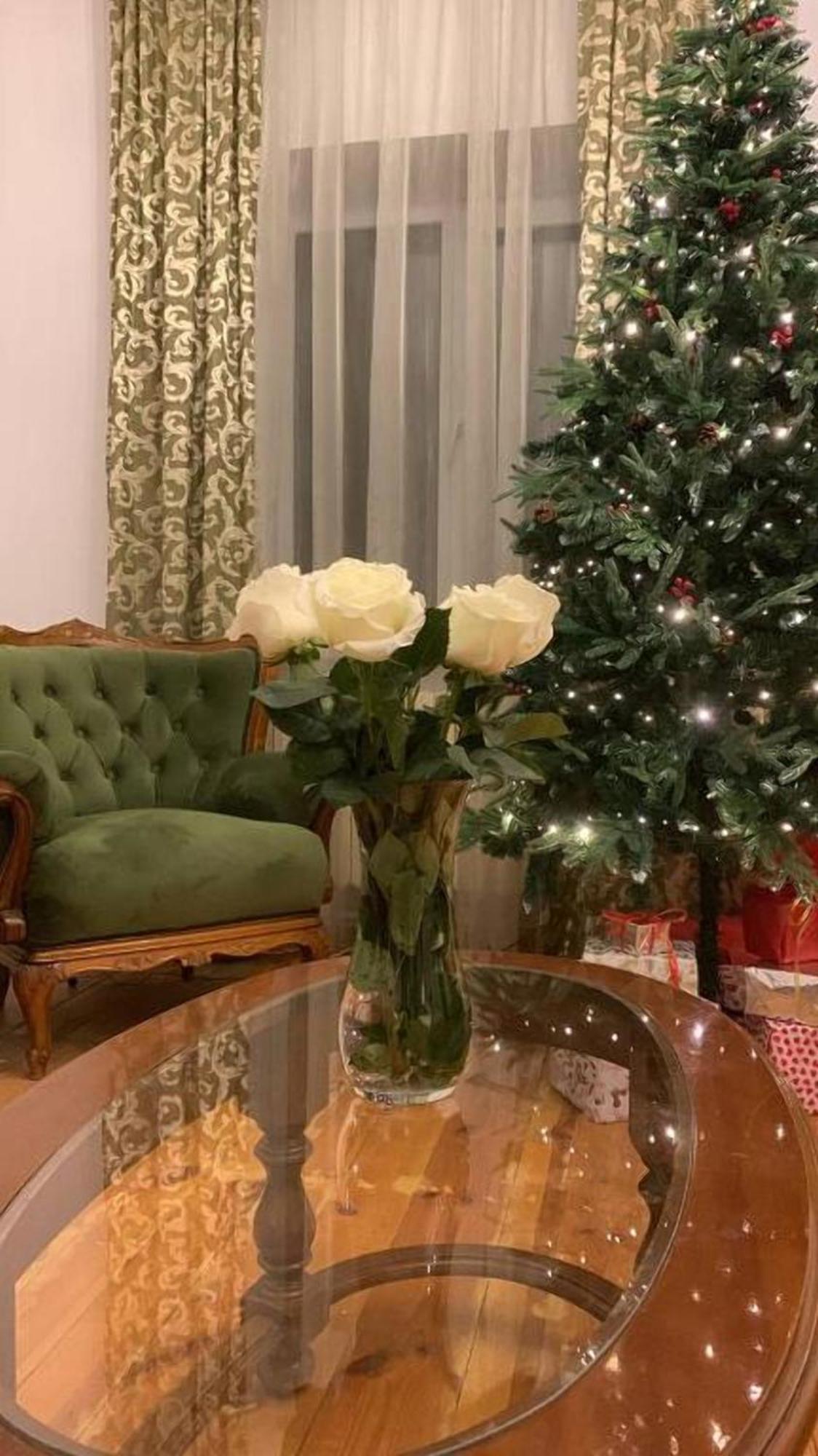 Sweet Vibe Hotel Алма Ата Екстериор снимка